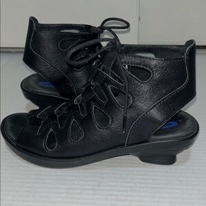 Wolky Seminyak Strappy Lace Up Comfort Gladiator Black Sandals-Size 38 (7-7.5)